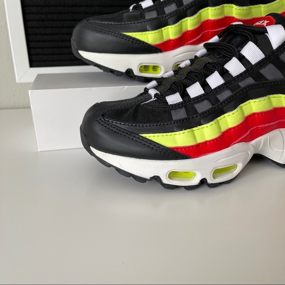NIKE AIR MAX 95 NEON RED WOMENS SHOES SIZE 5.5 BLA - Picture 5 of 10